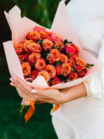 Bouquet of 11 spray roses