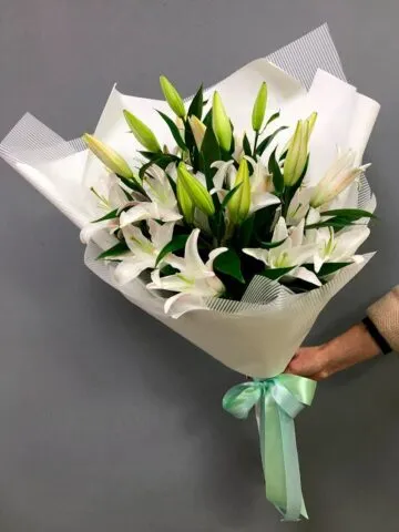 Lily bouquet 'Happy Birthday'