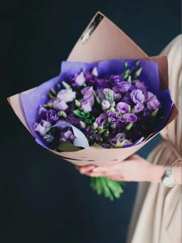 Bouquet of purple lisianthus