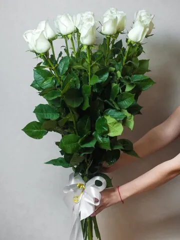 Bouquet of white roses 100 cm
