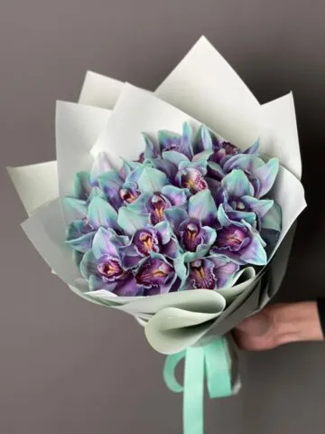 Bouquet of orchids (19 pcs) «Cosmo»