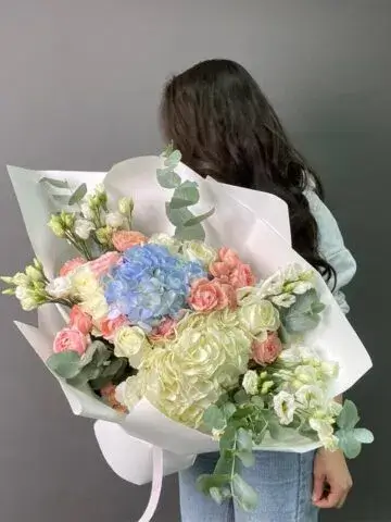 Bouquet 'Hydrangea with Eucalyptus'