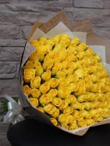 101 yellow rose