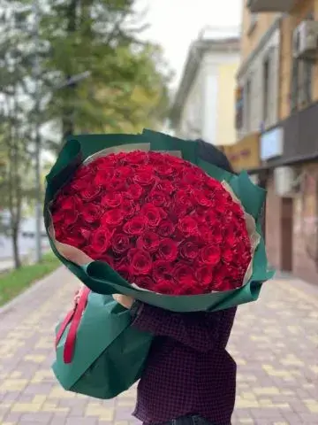 101 meter rose