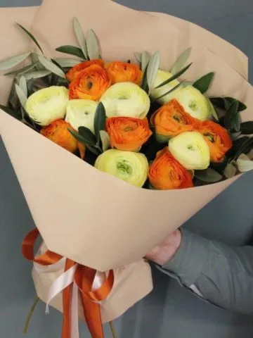 Bouquet 'Not Accidental'