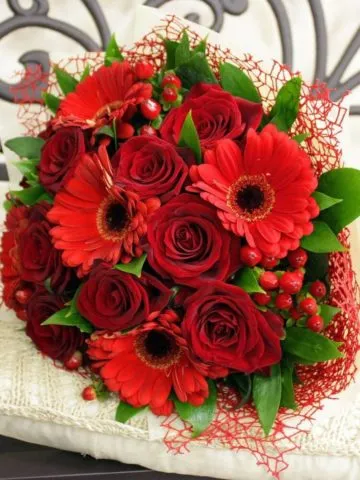 Bouquet «Scarlet Dawn»