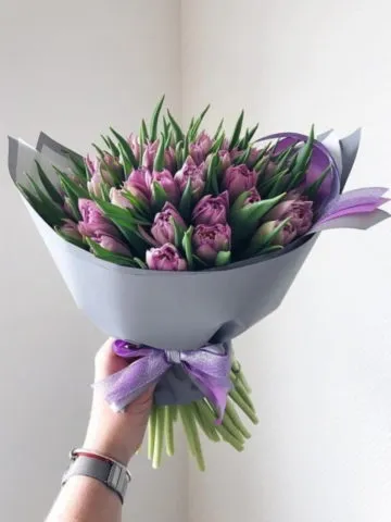 Bouquet of lilac tulips